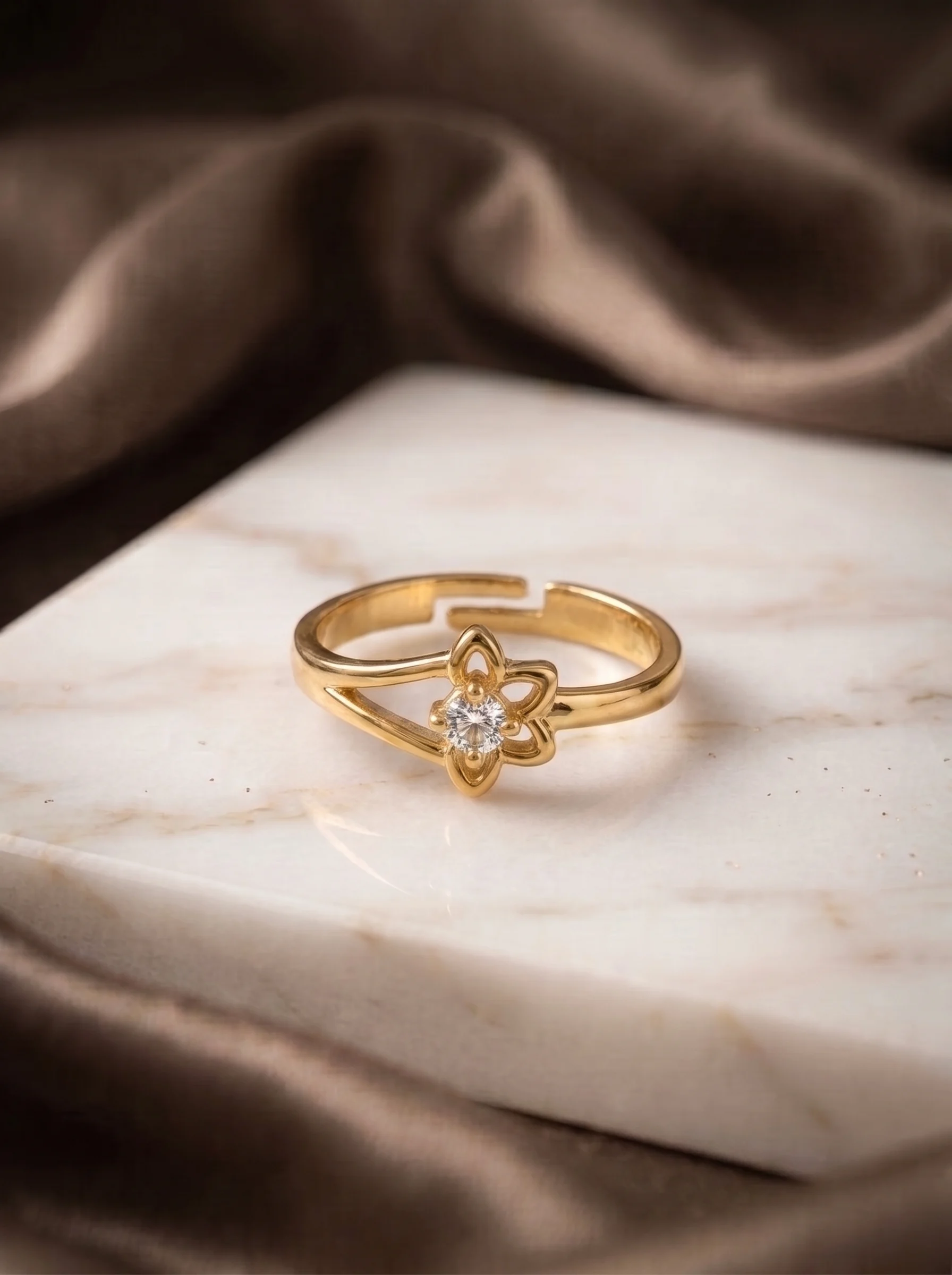 Sleek Gold Ring