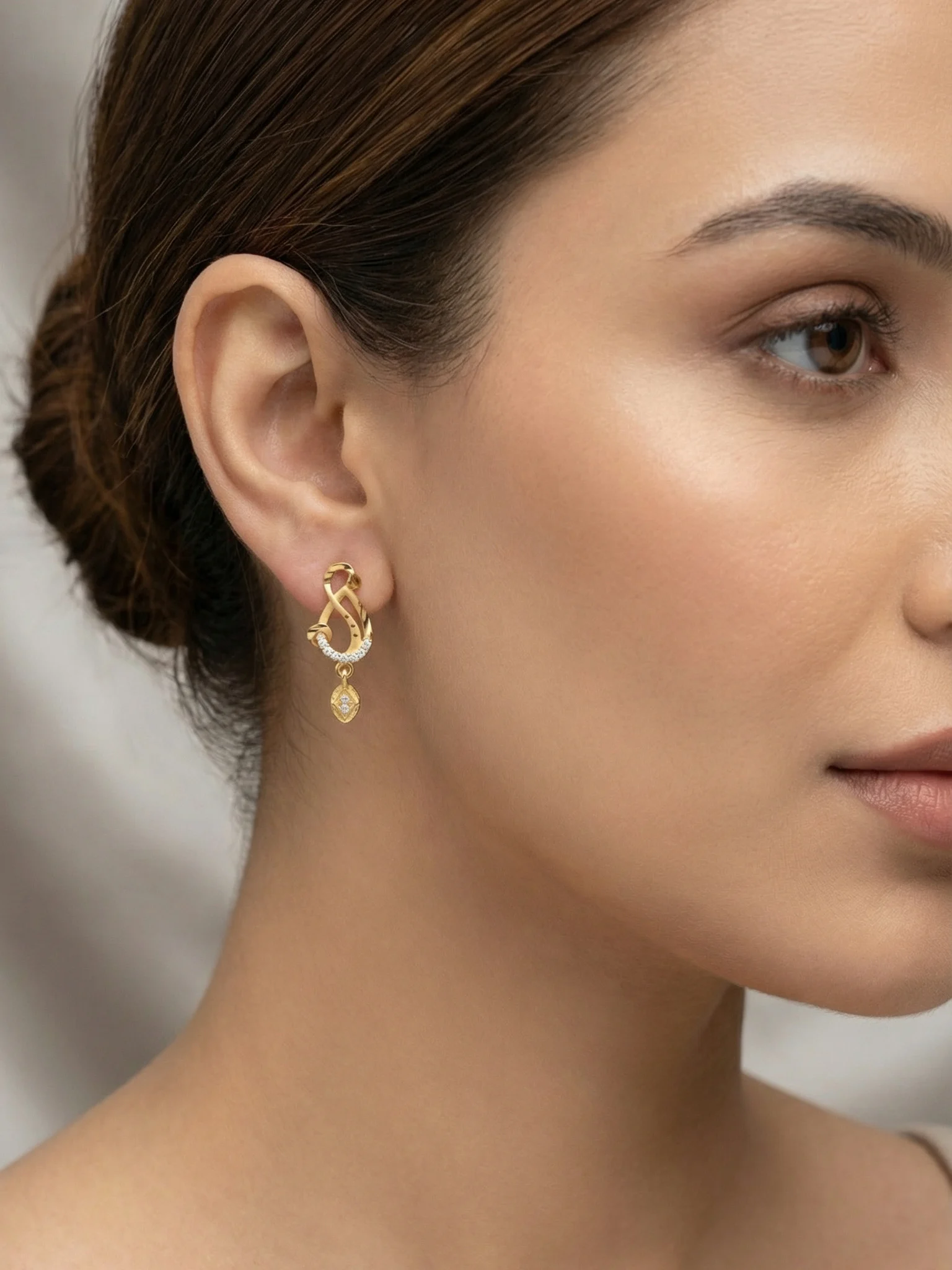 Royal Gold Earrings - Image 2