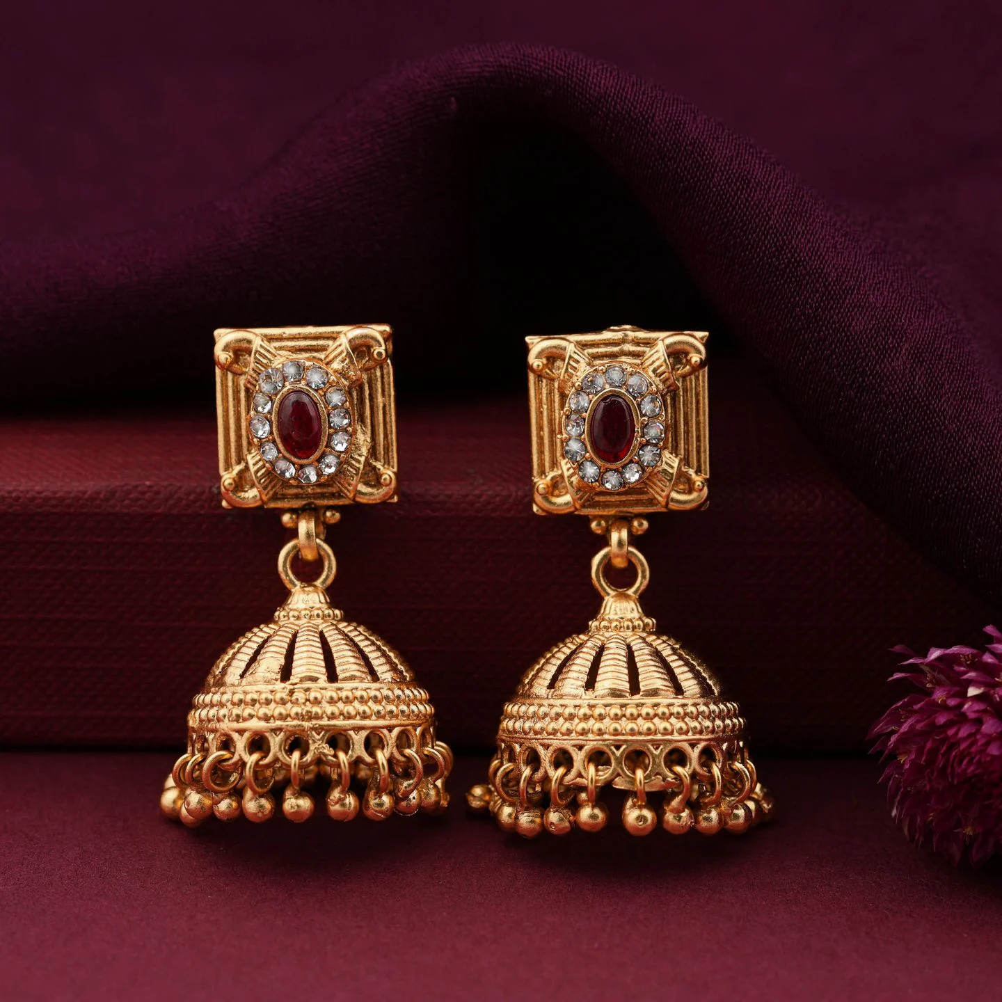 Exquisite Gold Jhumka - Image 2