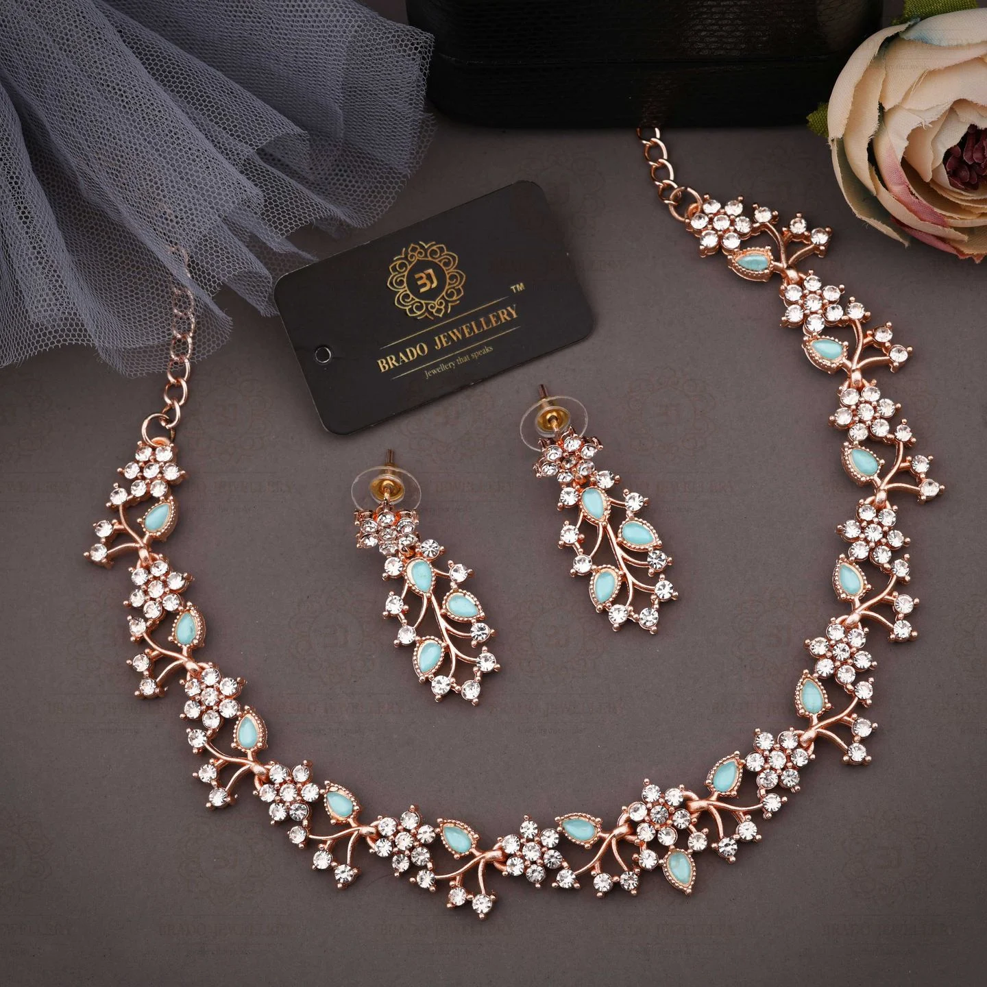 Silver Finish Jewellery Set - Image 3