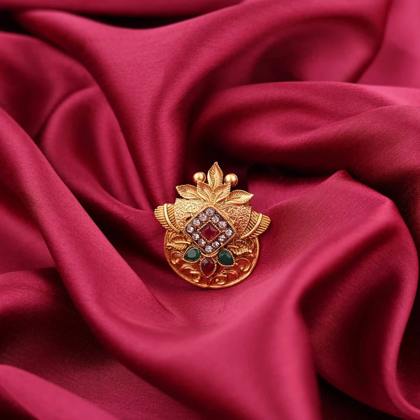 Royal Floral Gold Ring - Image 3
