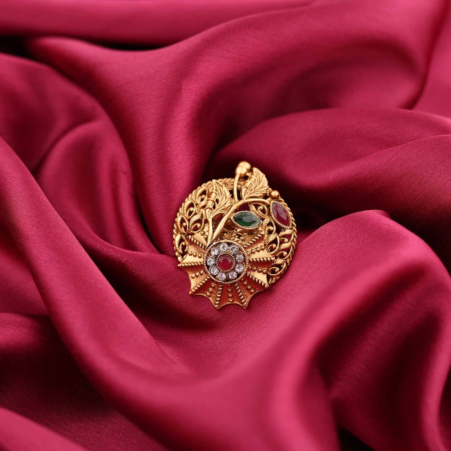 Royal Crystal Ring - Image 2