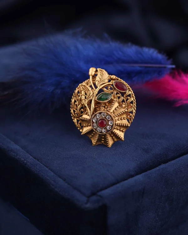 Royal Crystal Ring