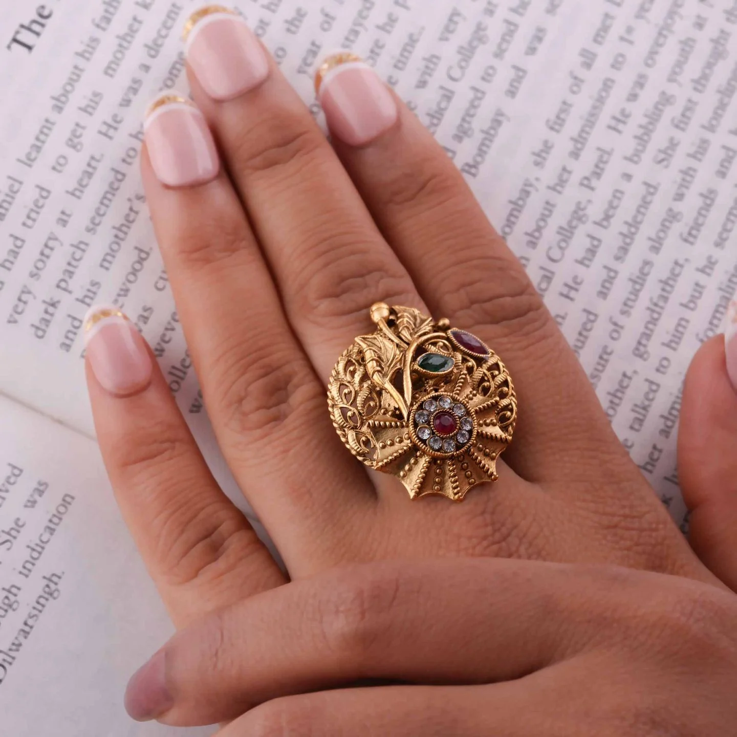 Royal Crystal Ring - Image 4