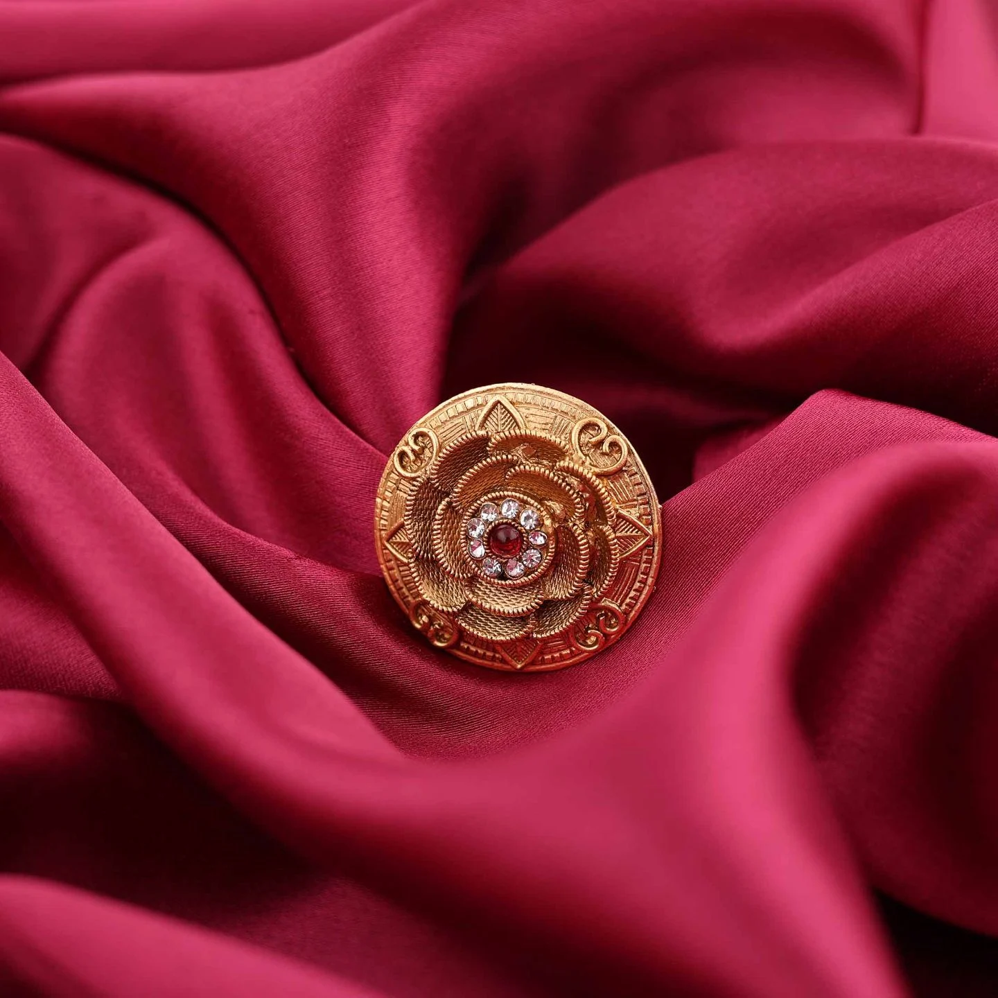 Designer Flower Ring - Image 2