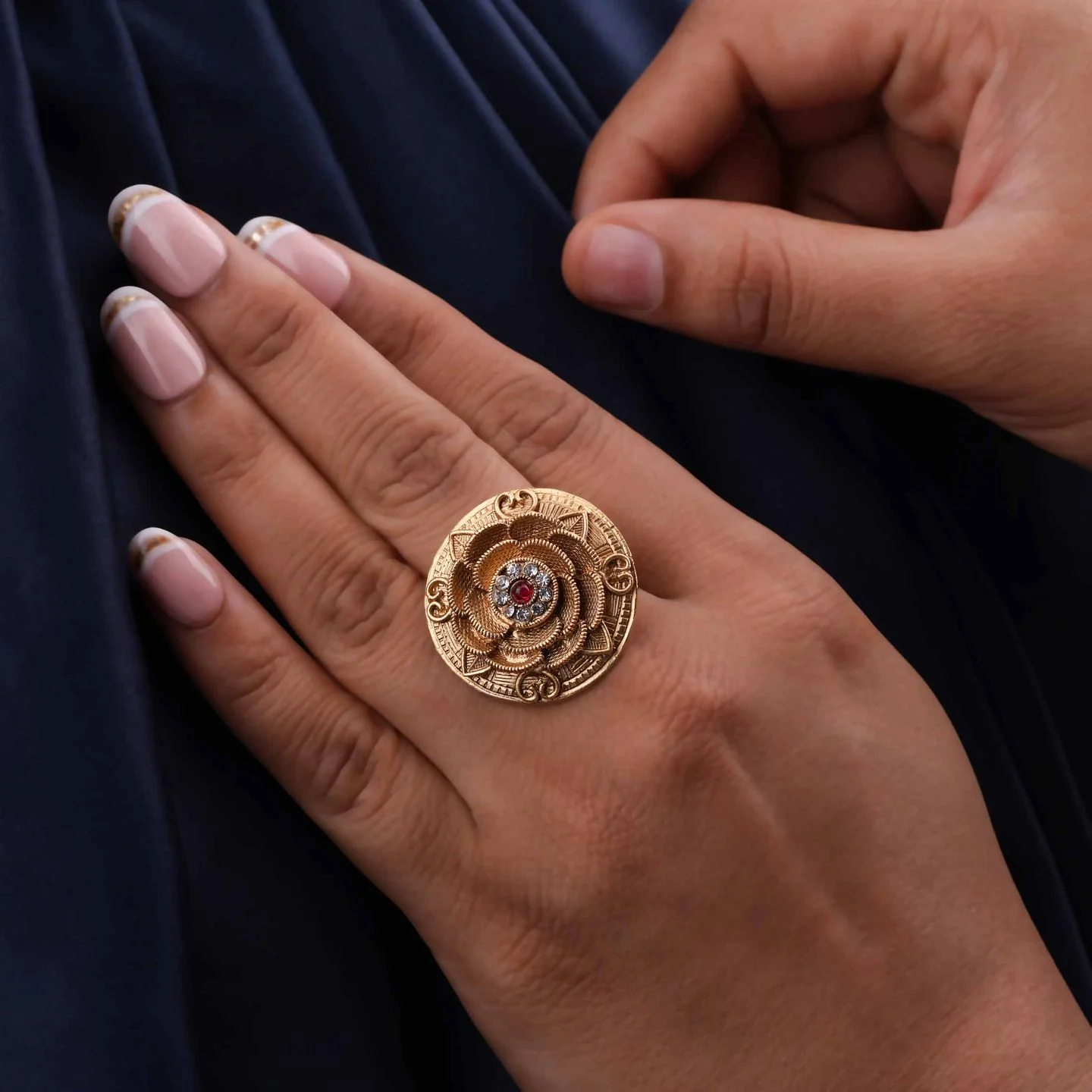 Designer Flower Ring - Image 4