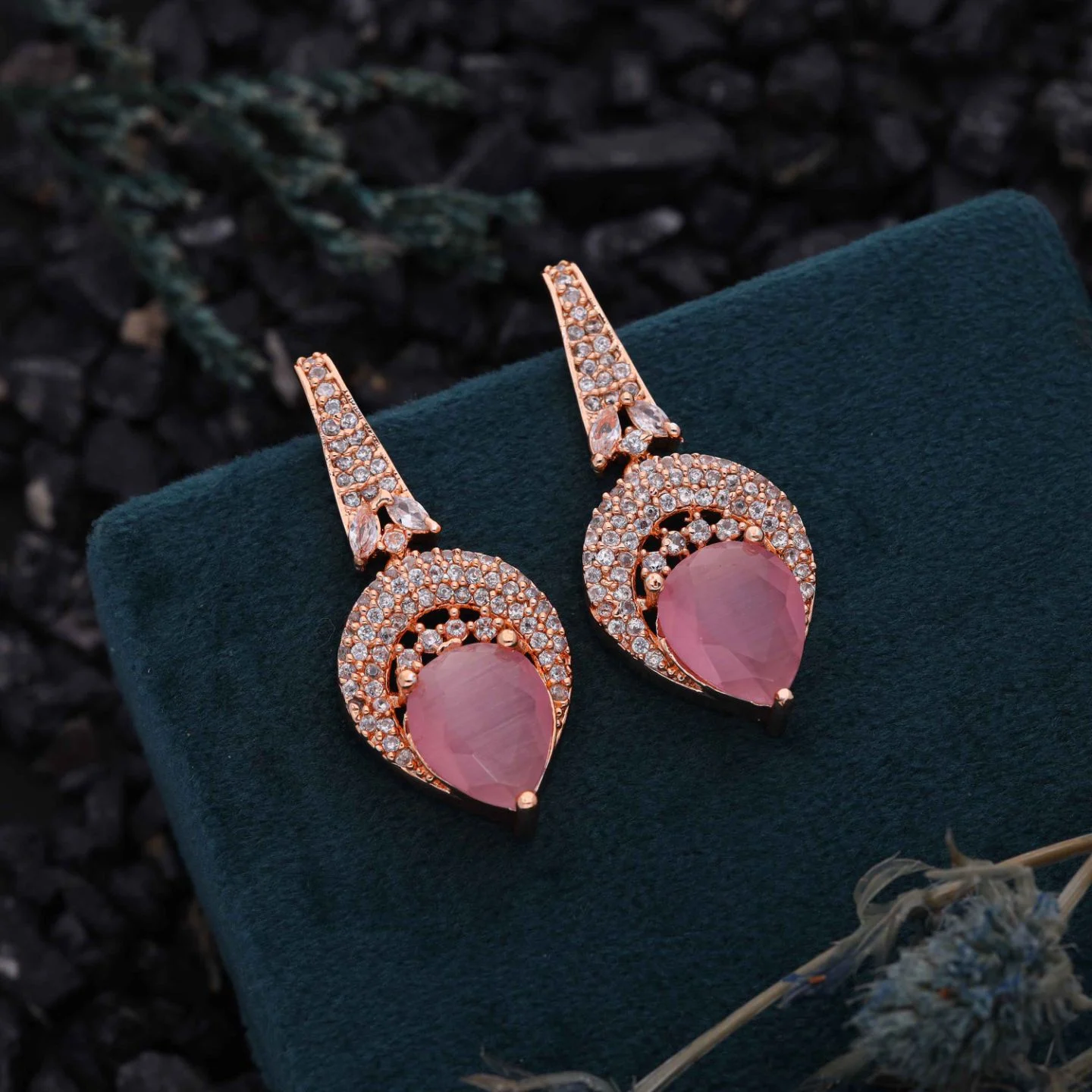 Elegant Luxury Earrings - Image 4