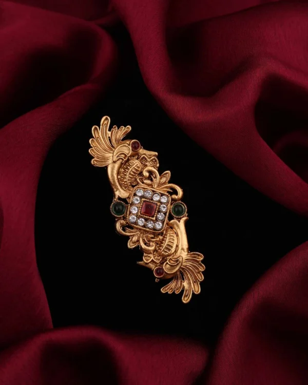 Festive Gold Juda Brooch
