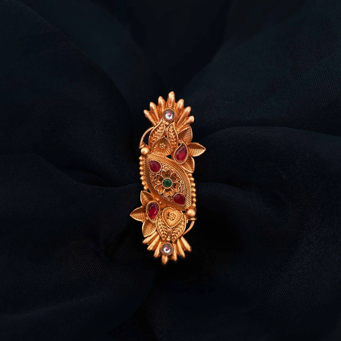 Ethnic Gold Fashion Pin - Image 3