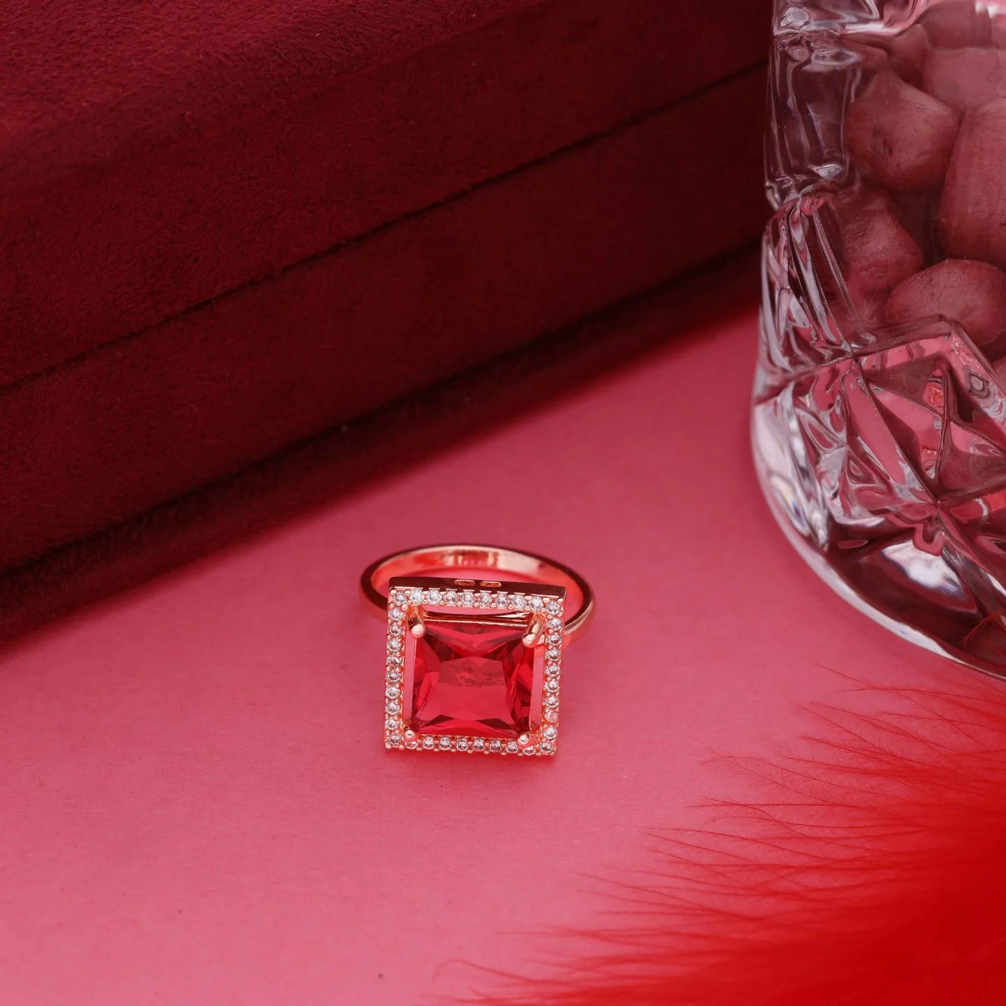 Luxury Rose Gold Ring - Image 2