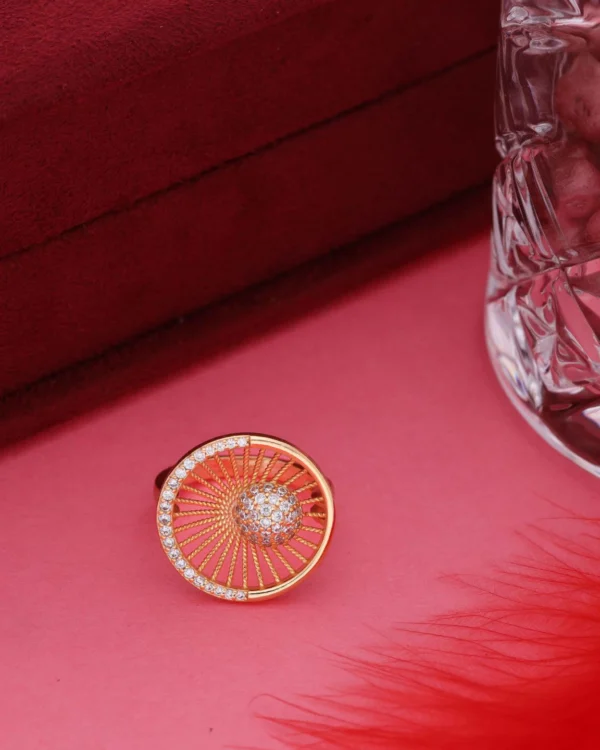 Elegant Gold Fashion Ring