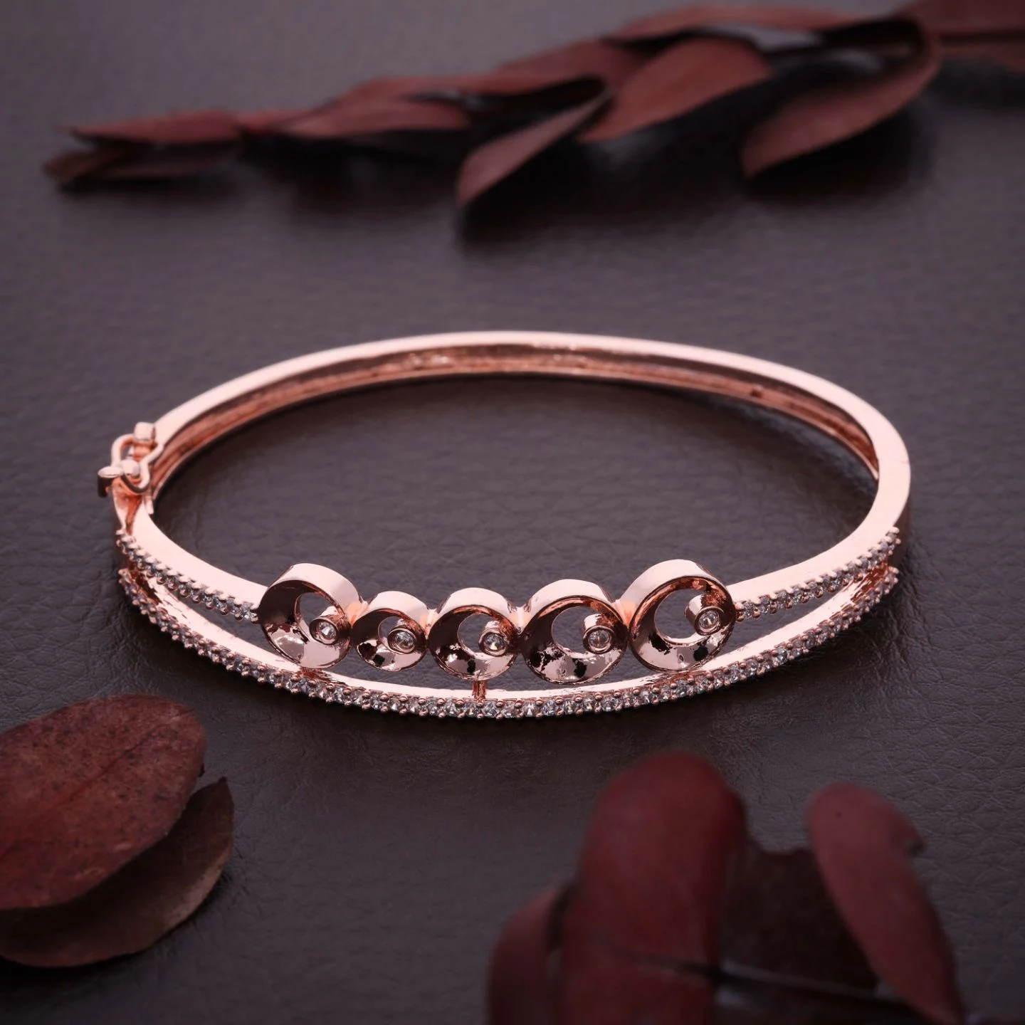 Shimmer Luxe Bracelet - Image 3