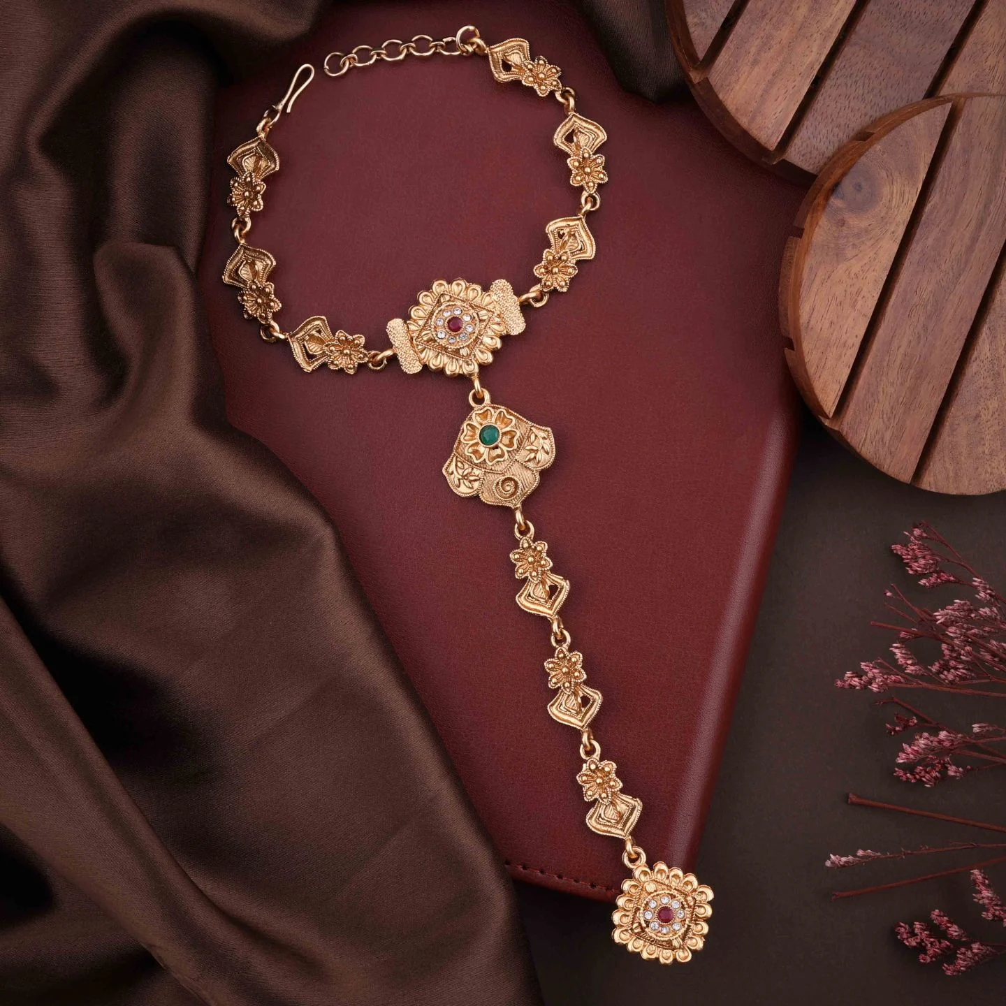 Traditional Floral Finger Bracelet - Image 3