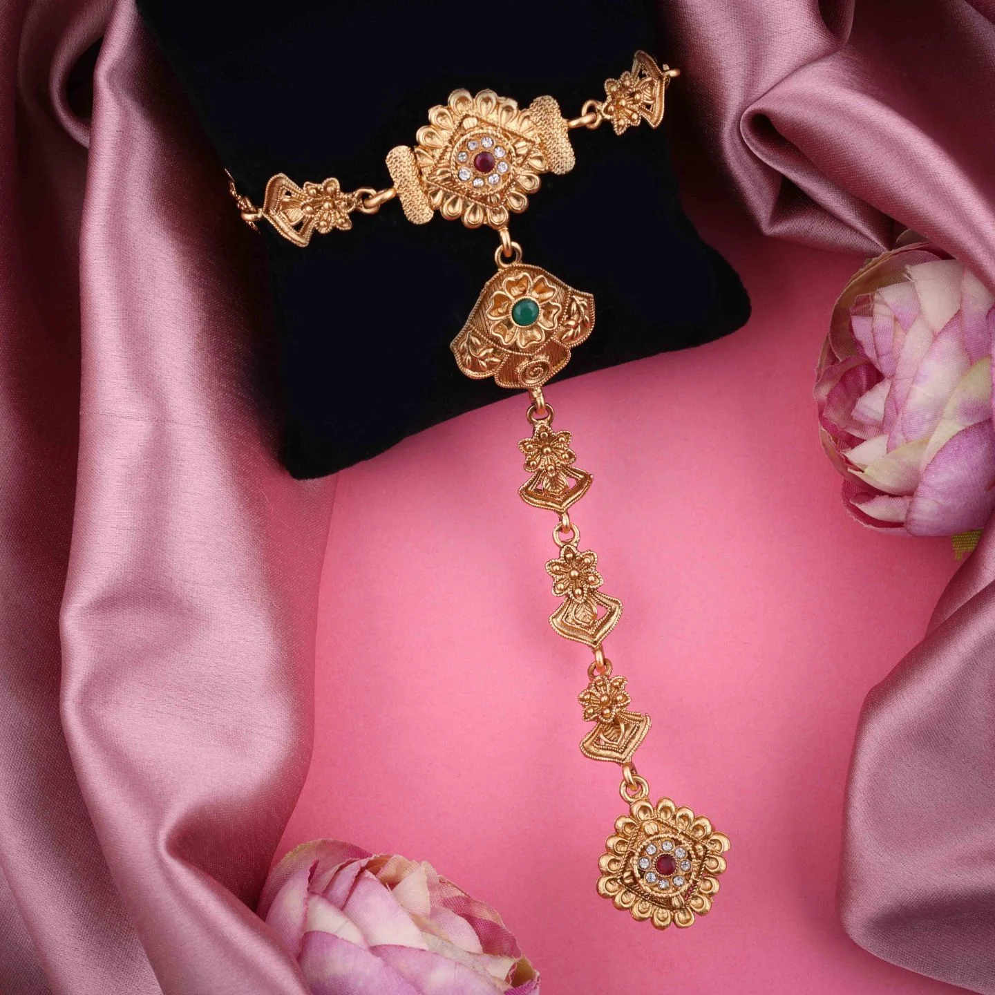 Traditional Floral Finger Bracelet - Image 2