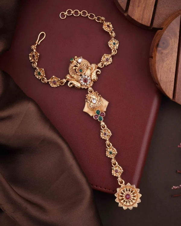 Luxury Antique Hand Jewelry