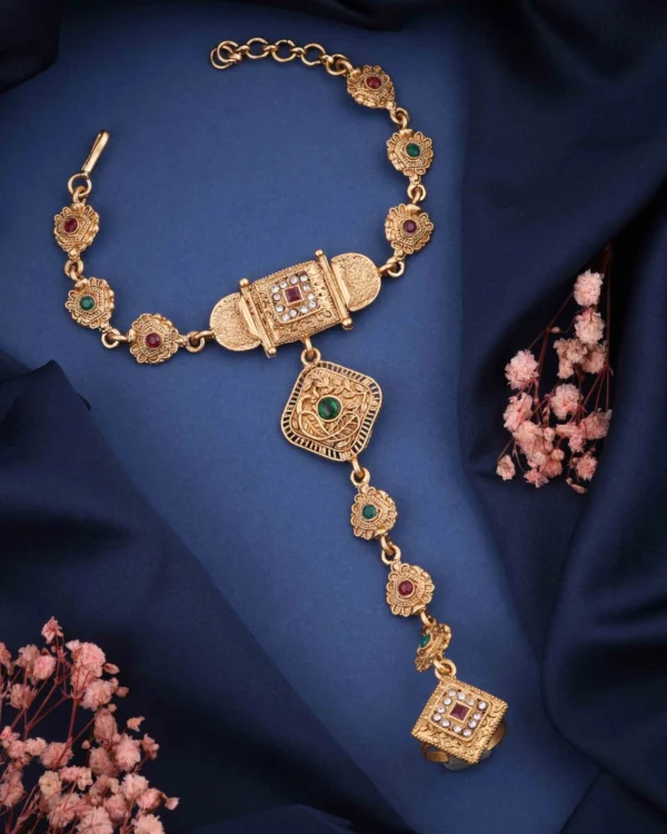 Elegant Antique Hathphool