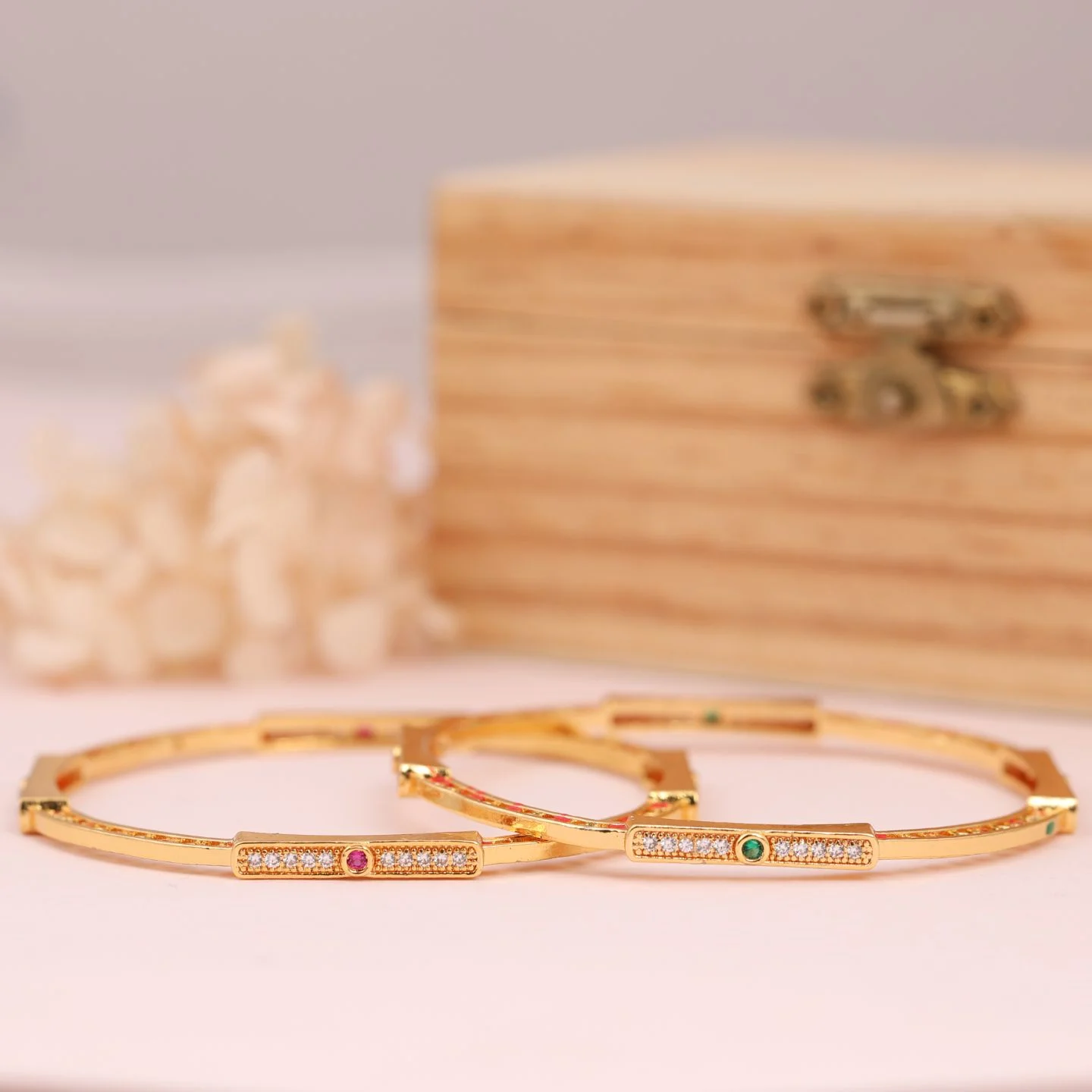 Luxury Gold-Plated CZ Openable Bracelet for Women - Image 3