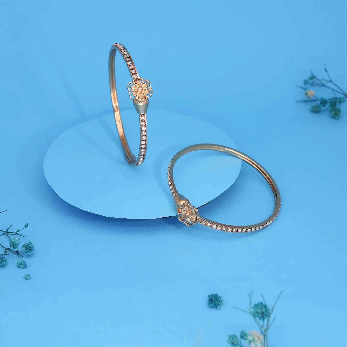 Modern Gold Open Bracelet - Image 3