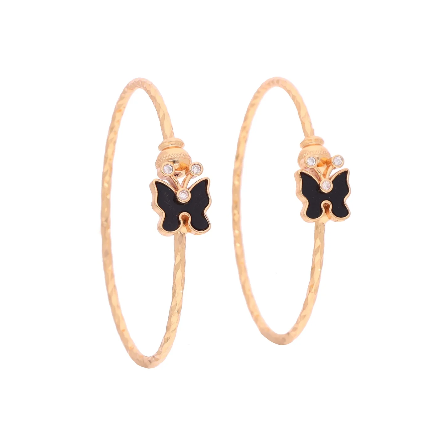 Elegant Gold Designer Bracelet - Image 5