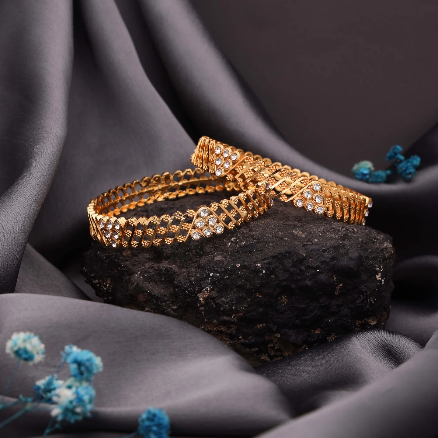 Premium Fashion Bangles - Image 3