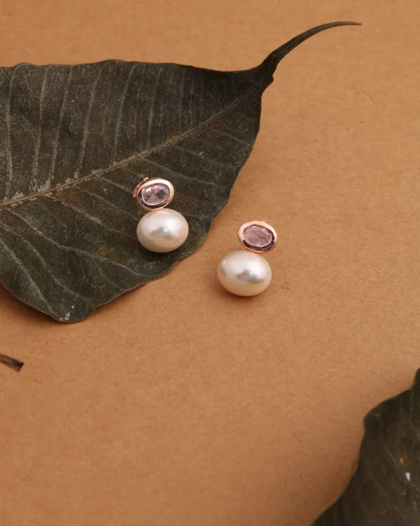 Rose Gold Floral Pearl Earrings