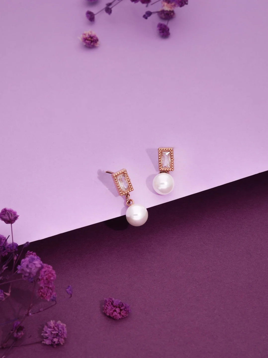 Timeless Geometric Studs