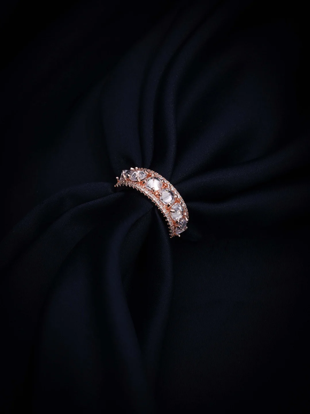 Glamour Crystal Ring - Image 3