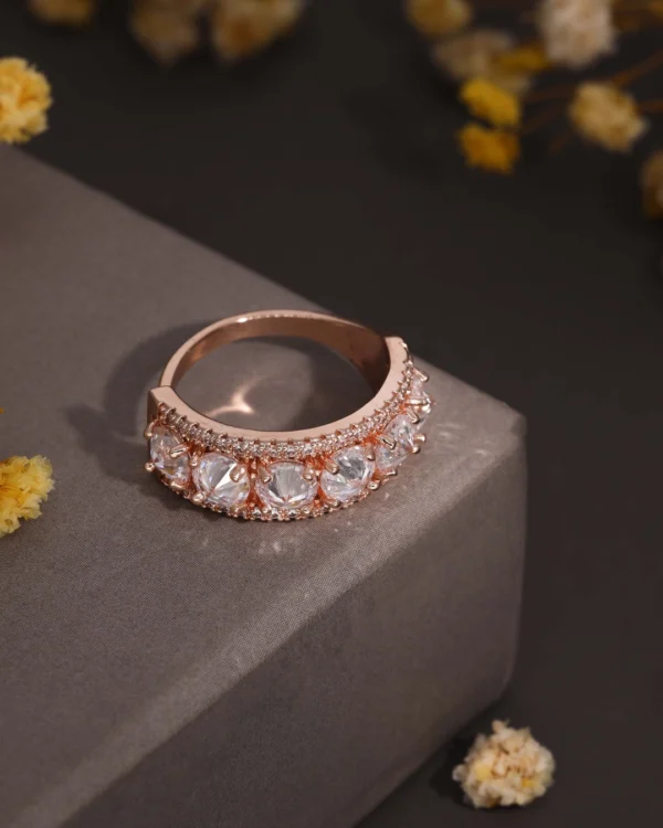 Glamour Crystal Ring