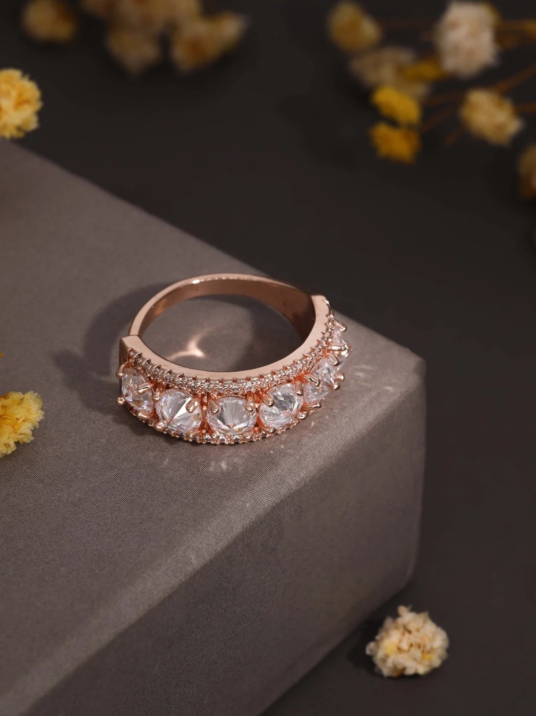 Glamour Crystal Ring