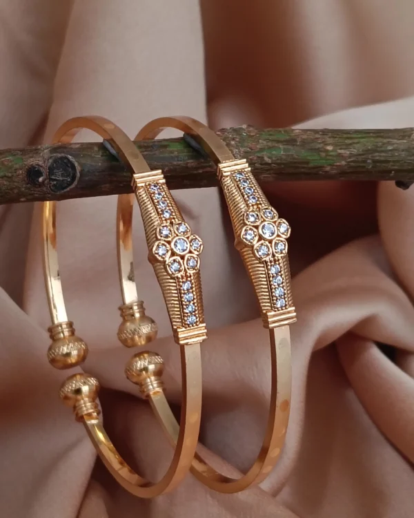 Floral Crystal Gold Bangle