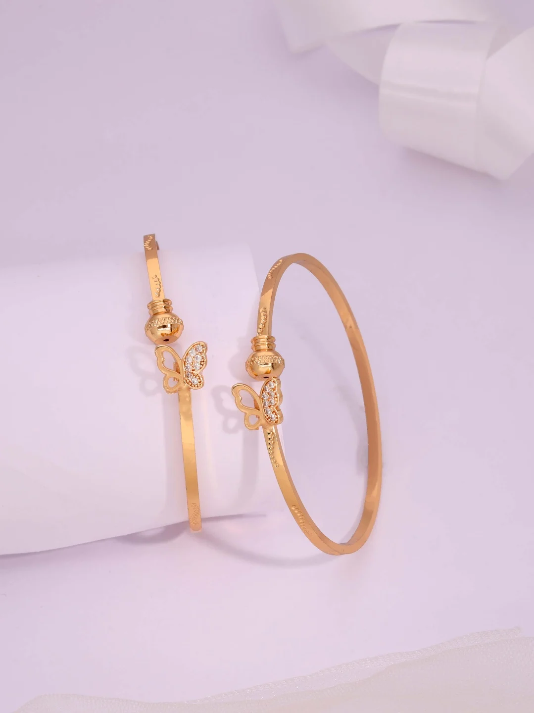 Royal Gold Fashion Bangle - Image 4