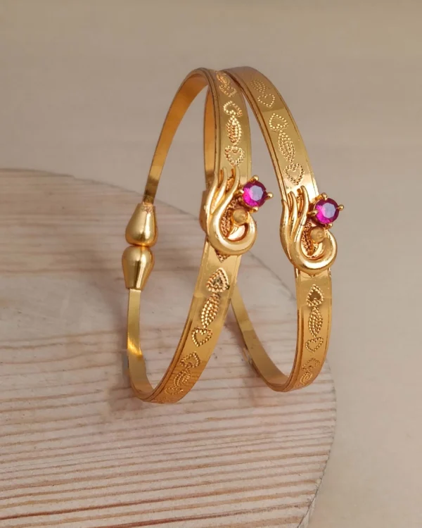Designer Open Gold Bracelet