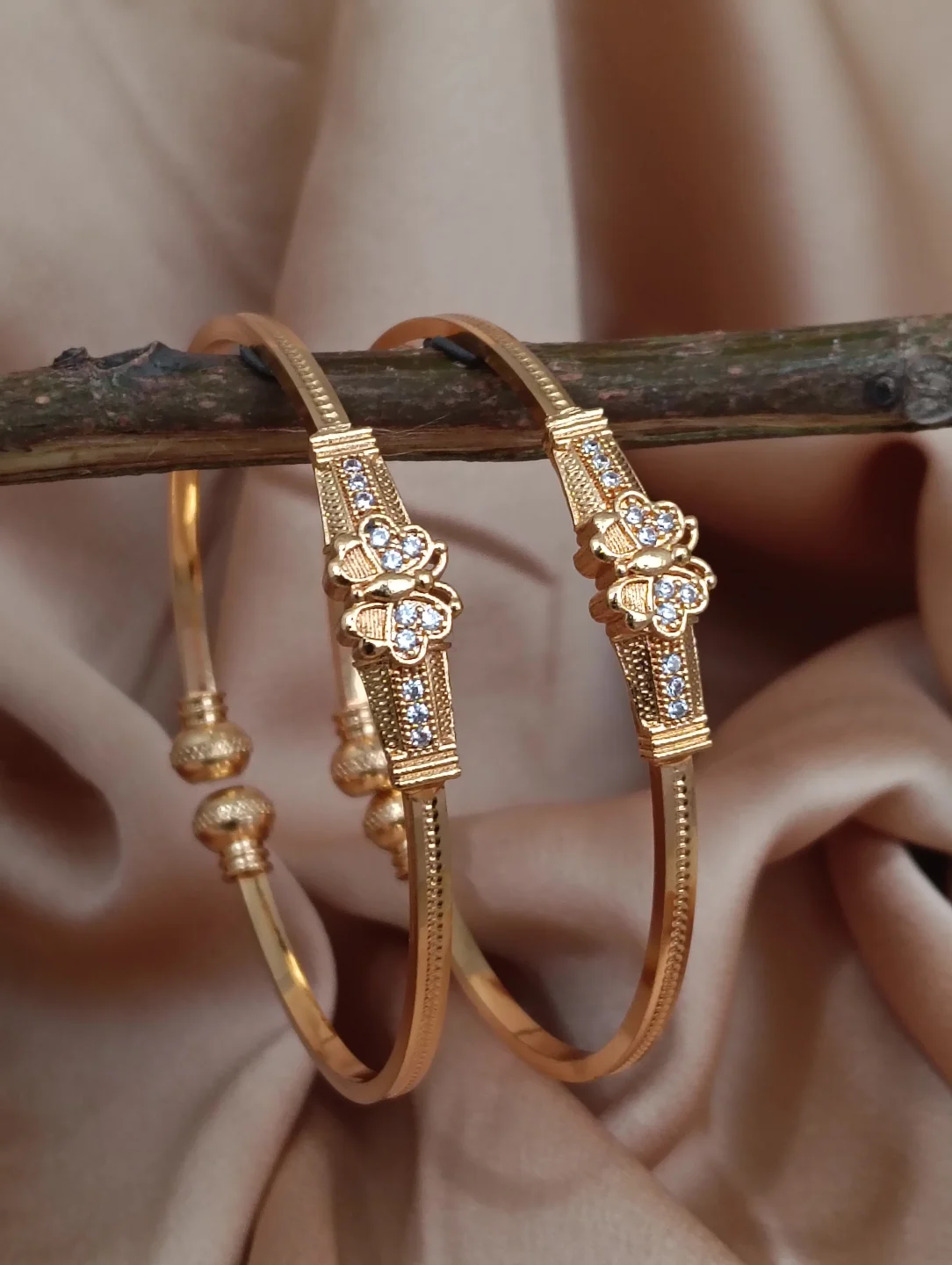 Modern Crystal Gold Bangle - Image 3