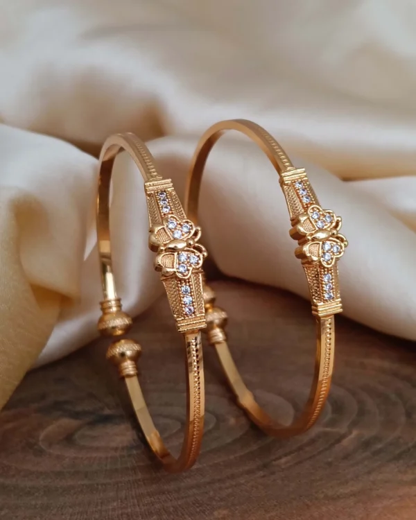 Modern Crystal Gold Bangle