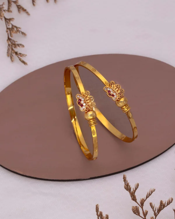 Floral Elegance Gold Bangle