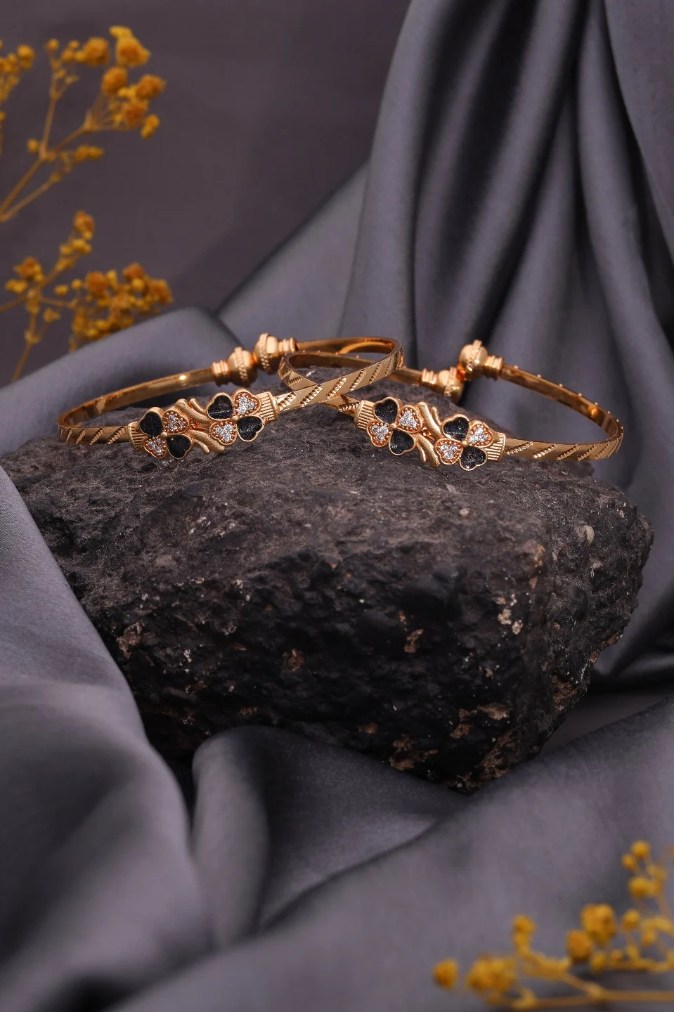 Modern Crystal Gold Cuff - Image 3