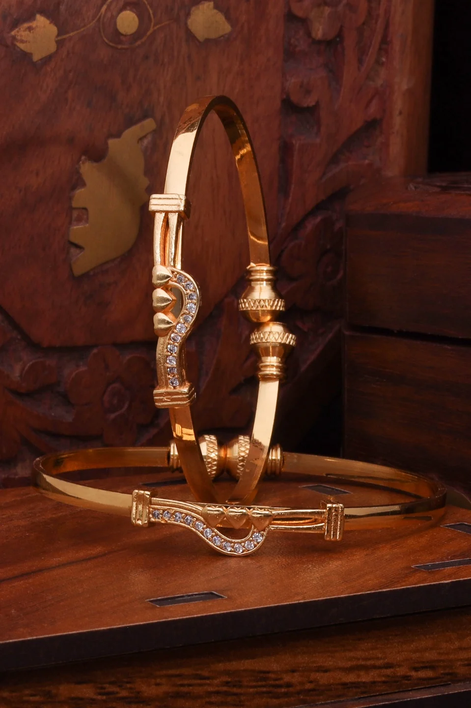 Modern Crystal Gold Bracelet