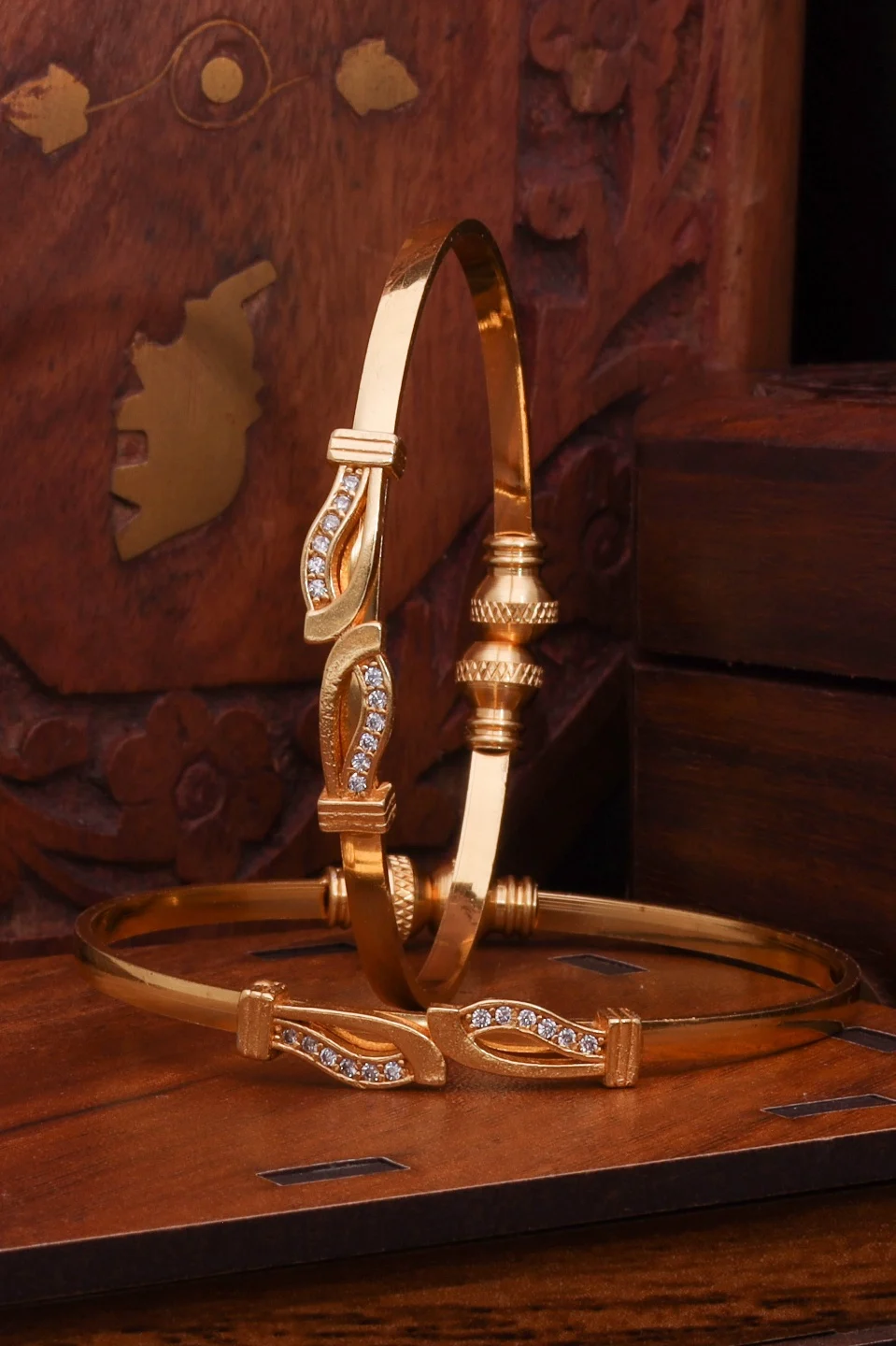 Crystal Leaf Bangle - Image 2