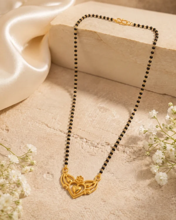Elegant Gold Pendant Mangalsutra