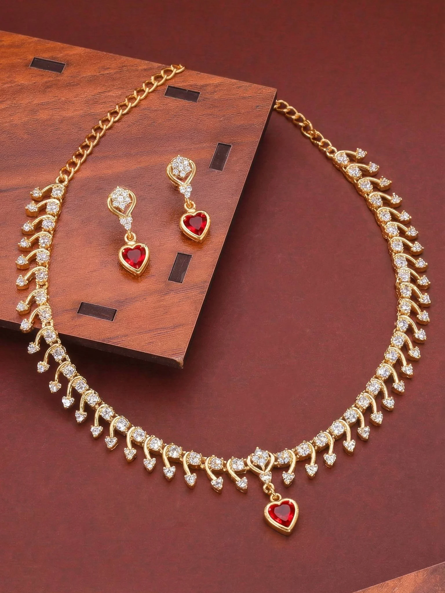 Sparkle Gold Necklace Set