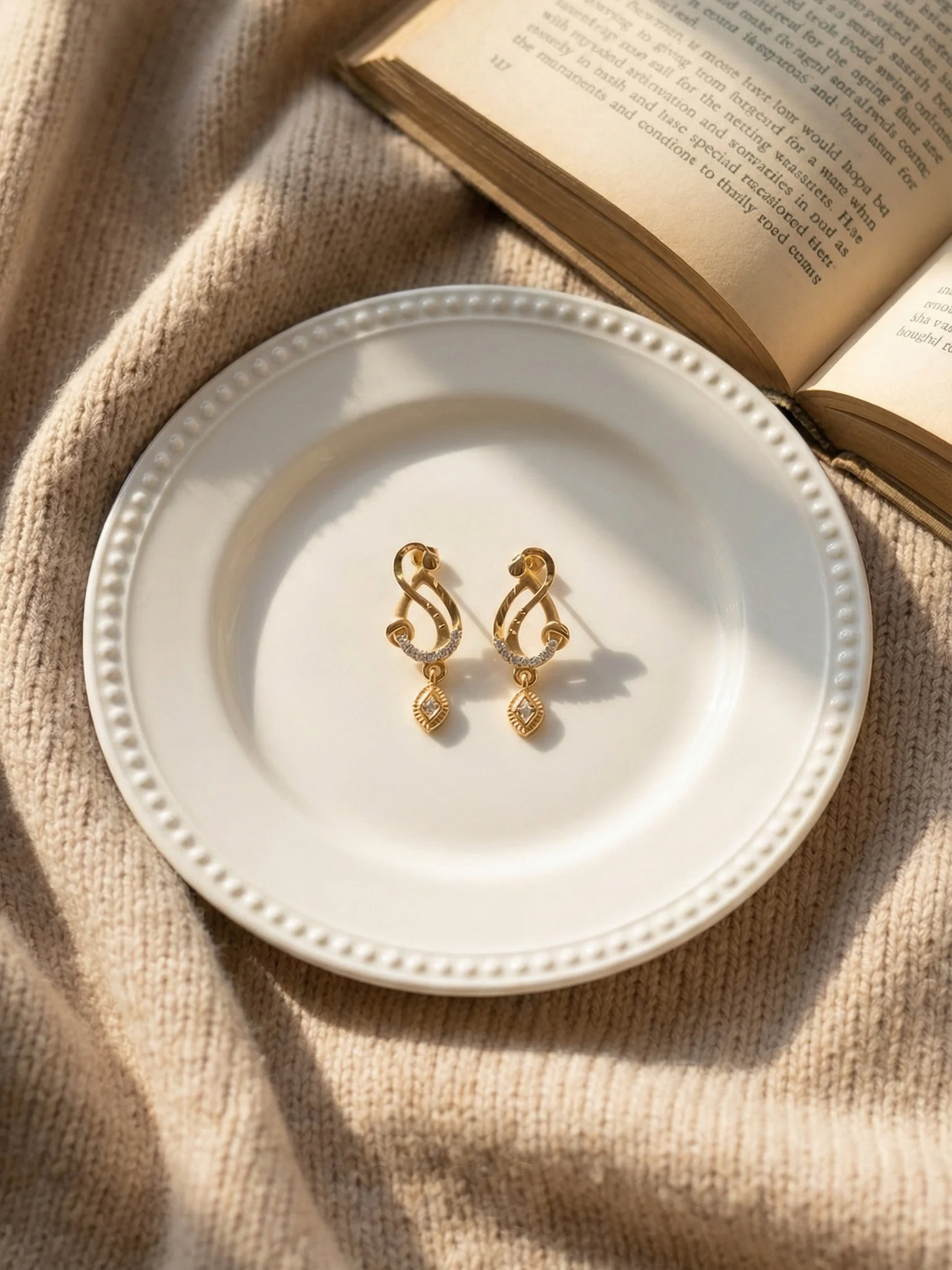 Royal Gold Earrings - Image 4