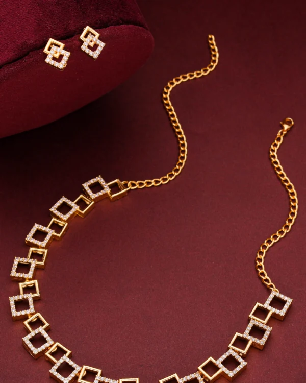 Timeless Gold Necklace Set