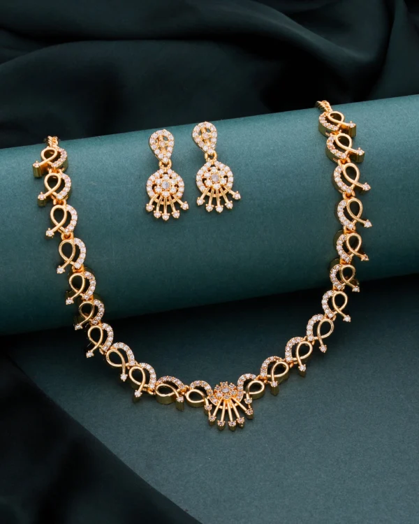 Classic Gold Necklace Set
