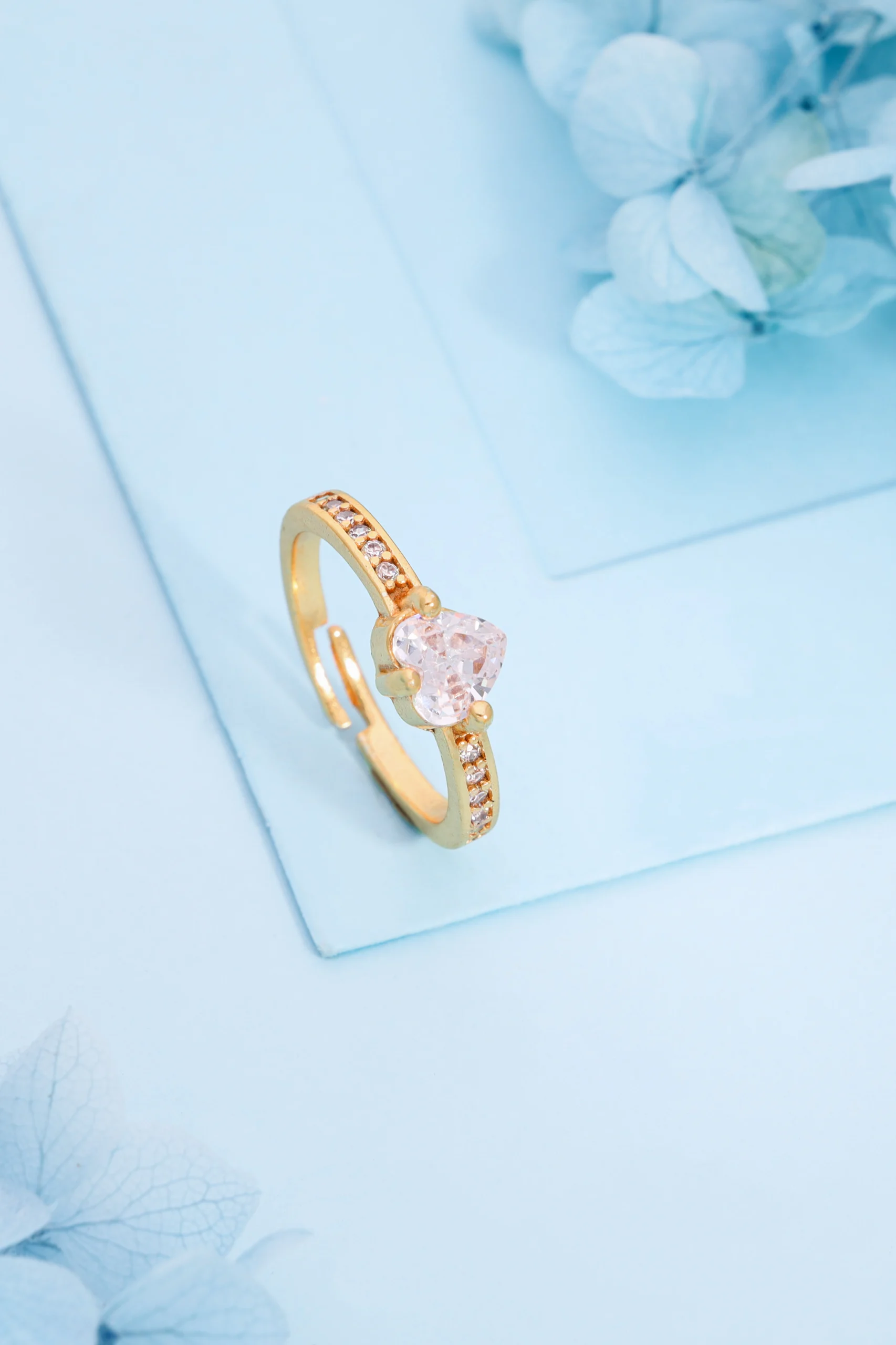 Royal Gold Ring - Image 2