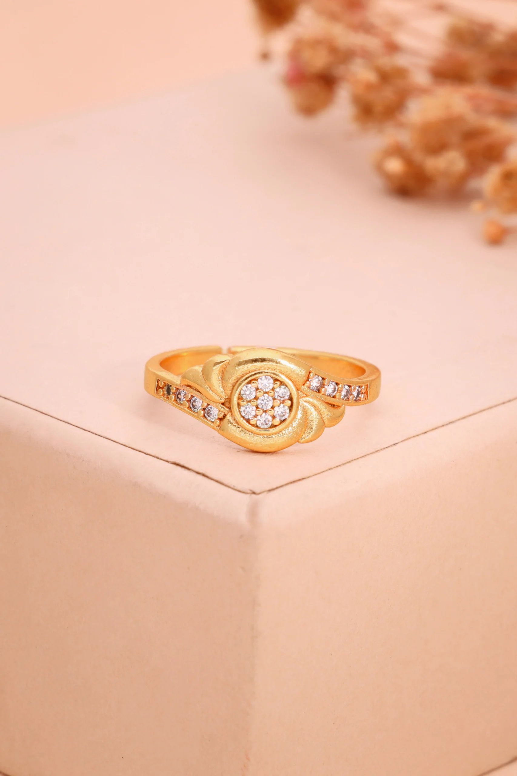 Heritage Gold Ring - Image 3