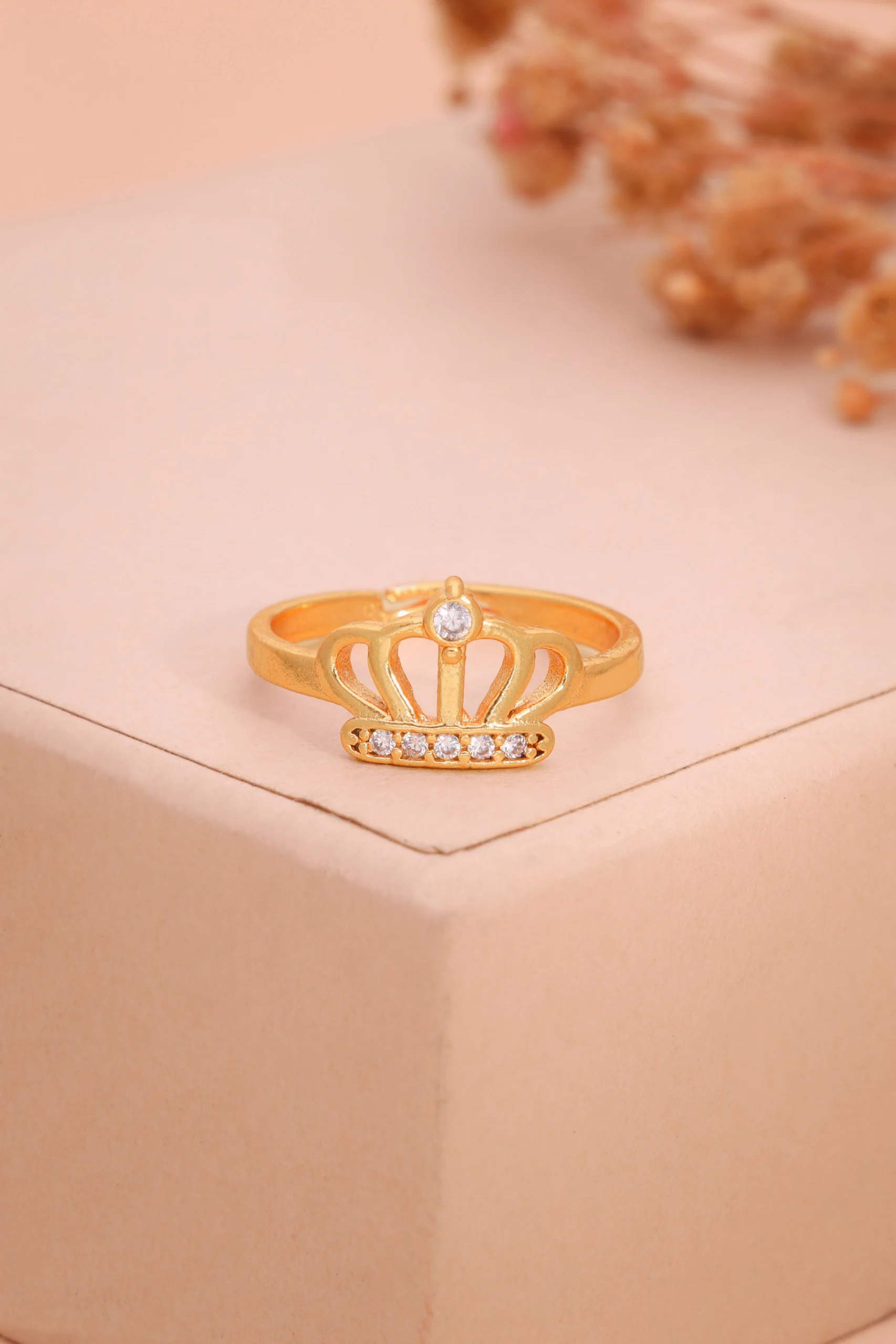 Golden Grace Ring - Image 3