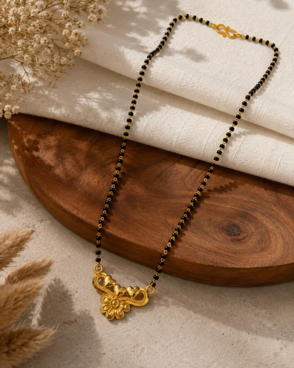 Traditional Gold Pendant Mangalsutra