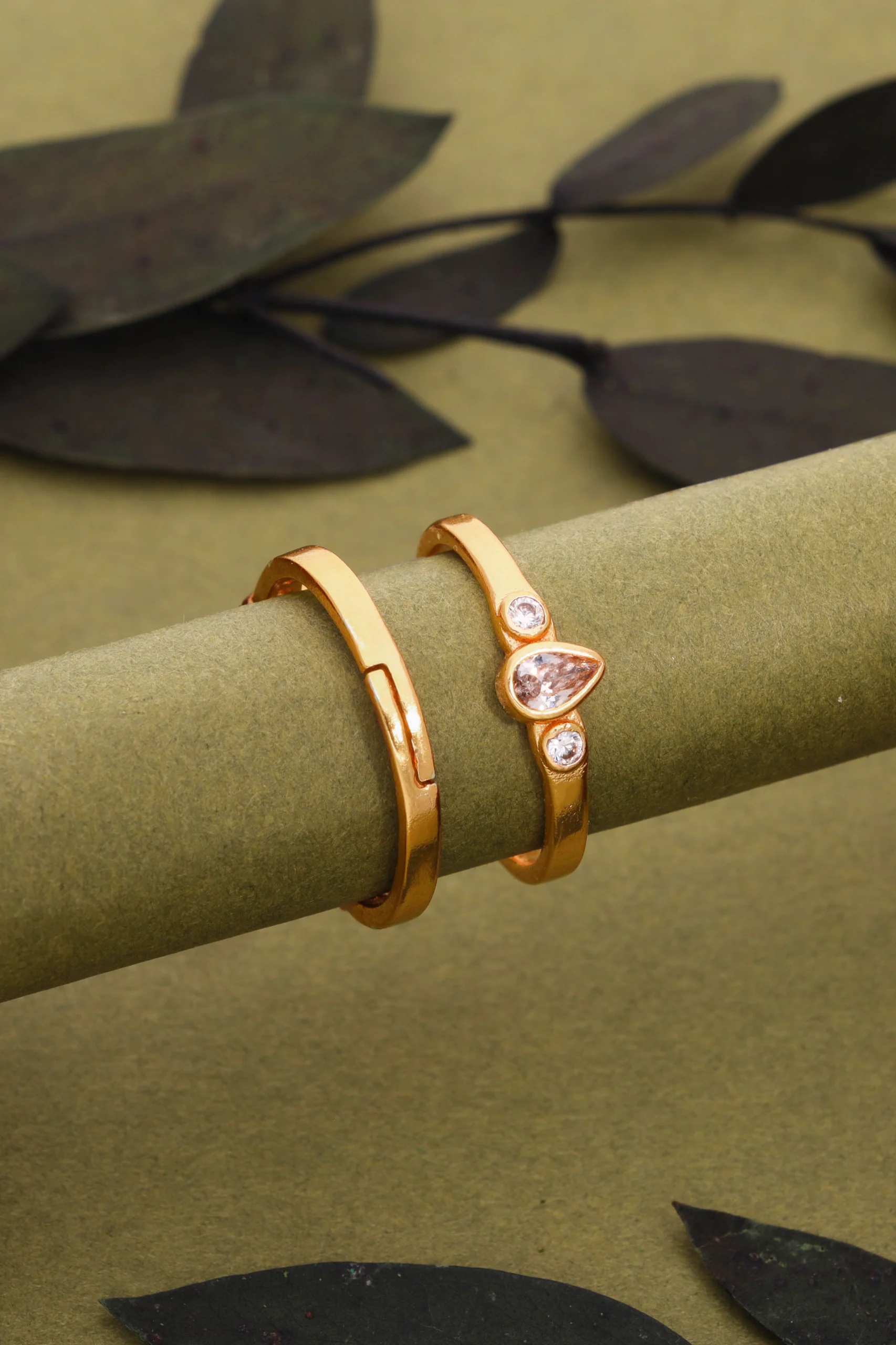 Minimal Gold Ring - Image 4