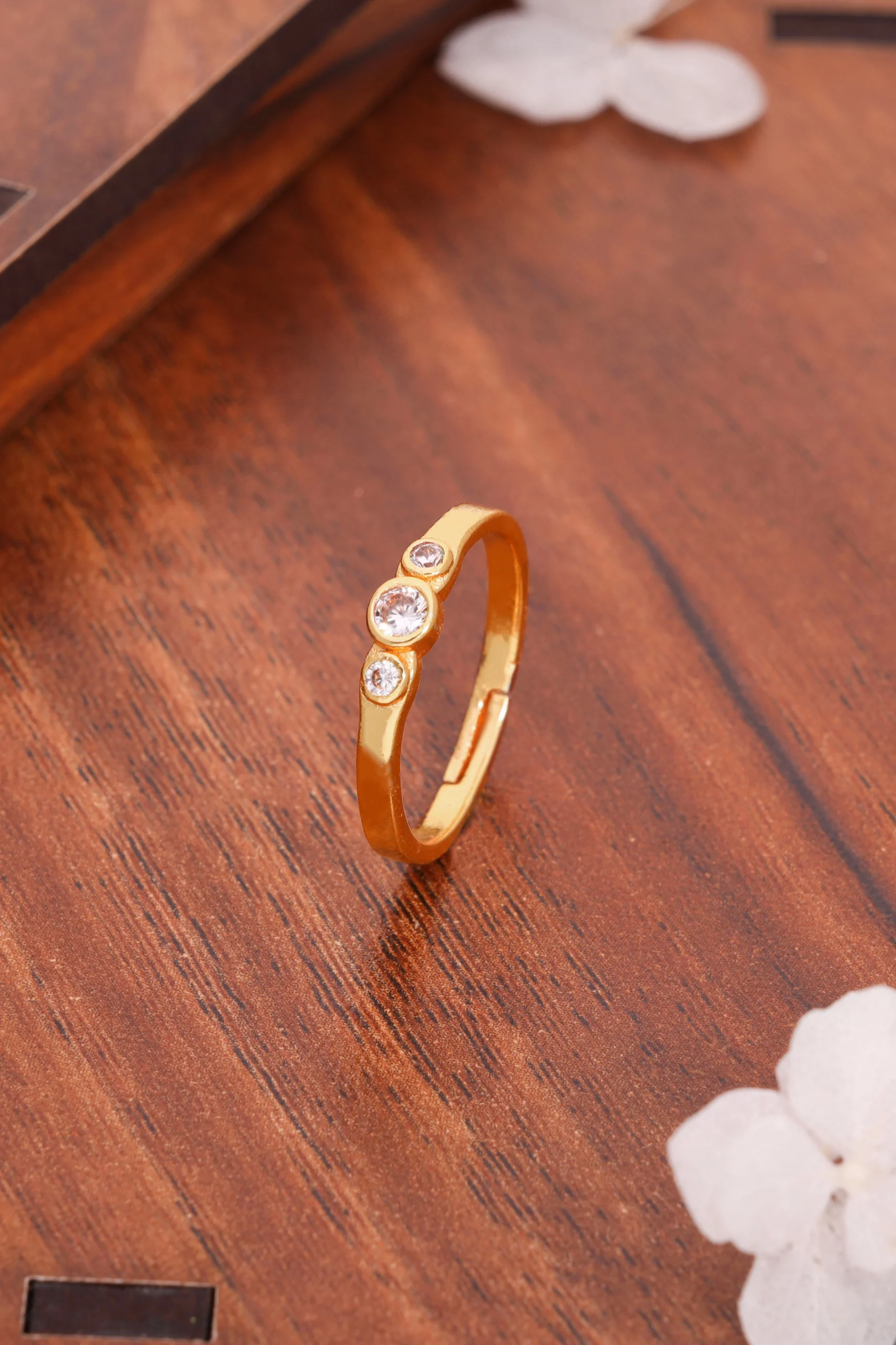 Diamond Look Gold Ring - Image 6