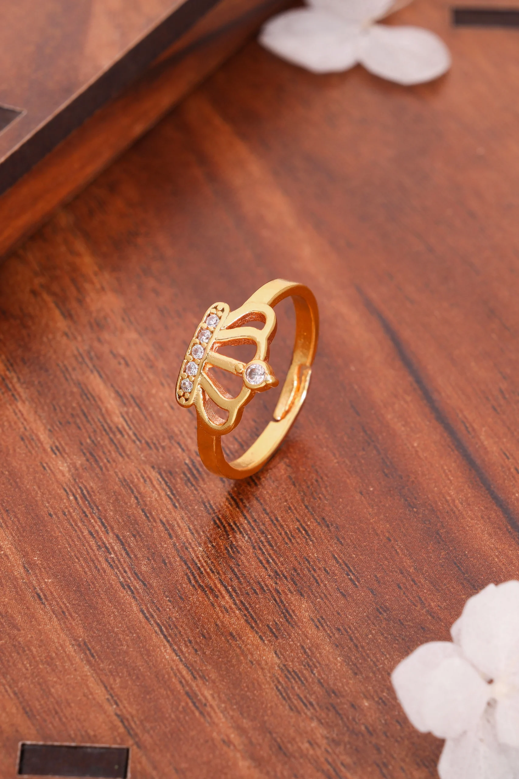 Golden Grace Ring - Image 5